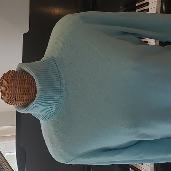100% Cashmere Turtleneck Sweater Light Blue - Picture 3 of 7